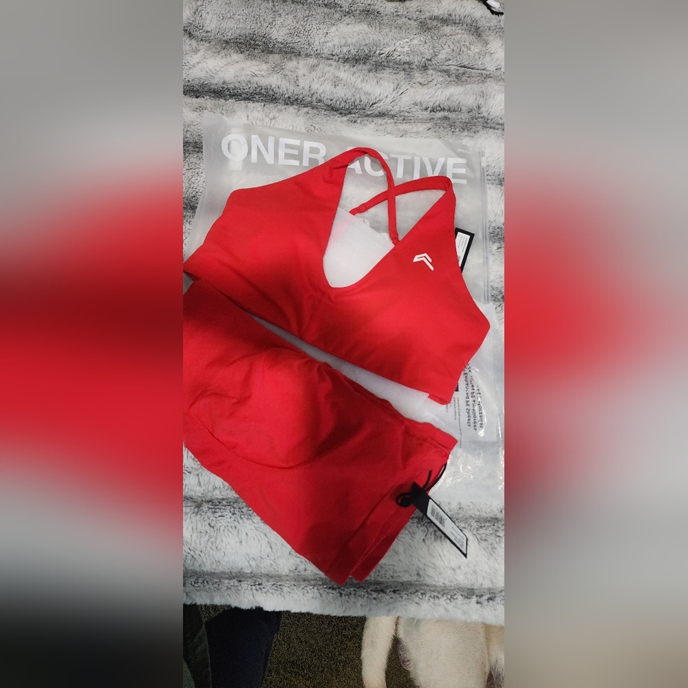 Muscle mommy red oner active set